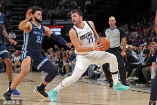 在一场焦点 在一场焦点