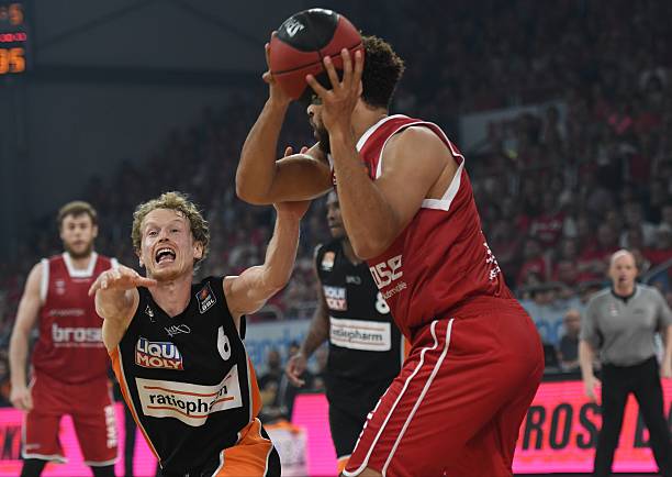 传球分布与 传球分布与